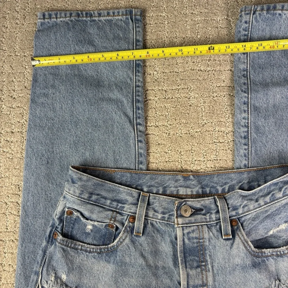 Levis 501 Jeans Mens 28x28 (tag 29x30) Light Wash Blue Straight Stretch Denim